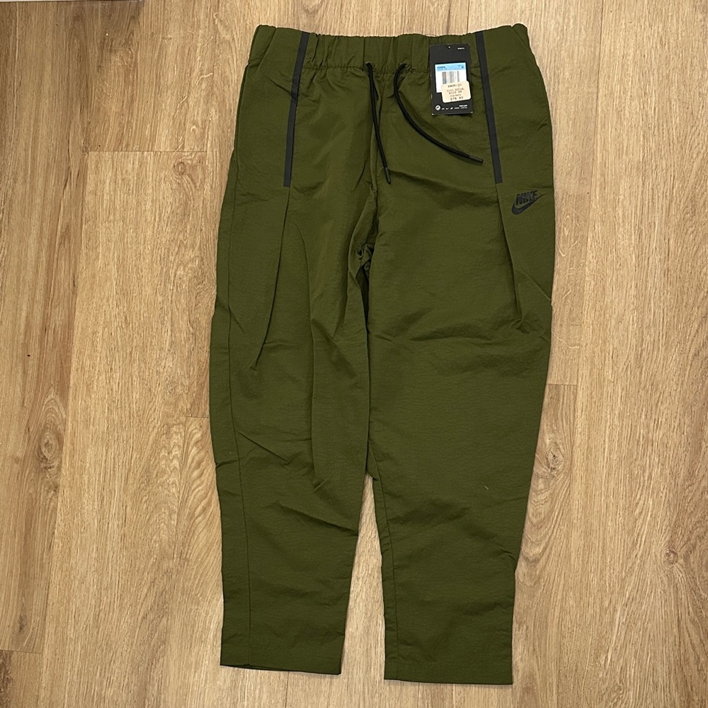 Nike Men's Dark Green Joggers